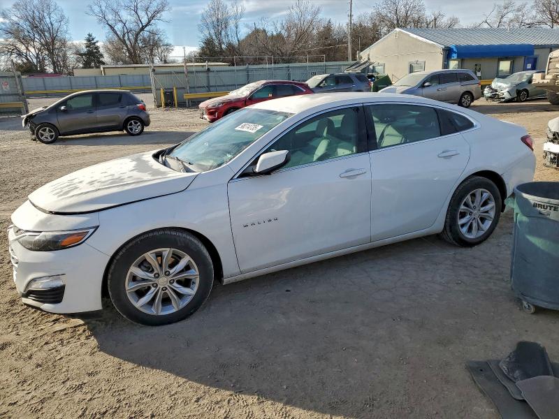 2020 CHEVROLET MALIBU LT — VIN 1G1ZD5ST1LF043868