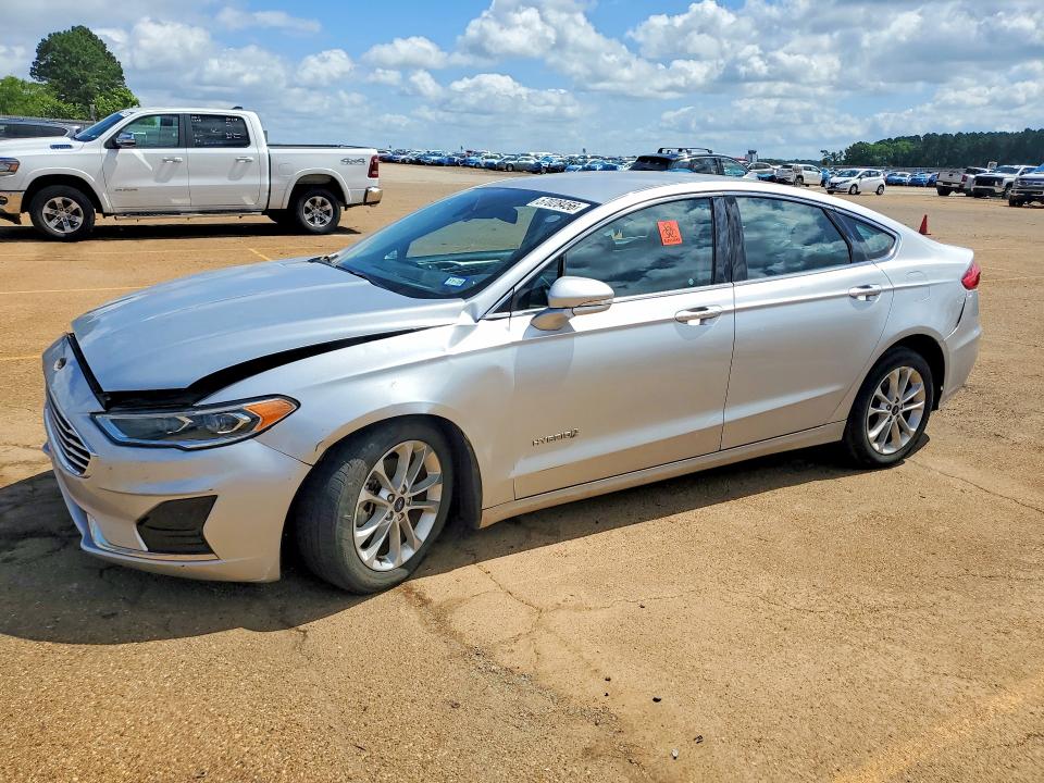 2019 FORD FUSION — VIN 3FA6P0MU0KR118125