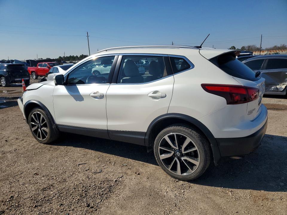 JN1BJ1CPXJW159338