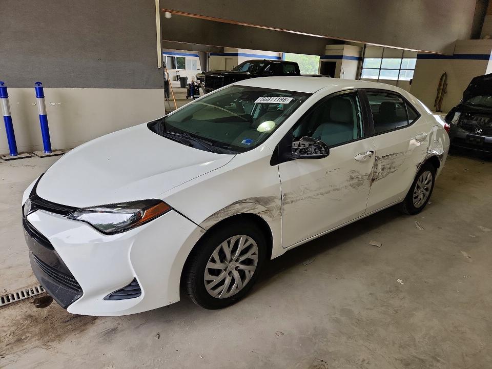 2018 TOYOTA COROLLA — VIN 5YFBURHE3JP852464