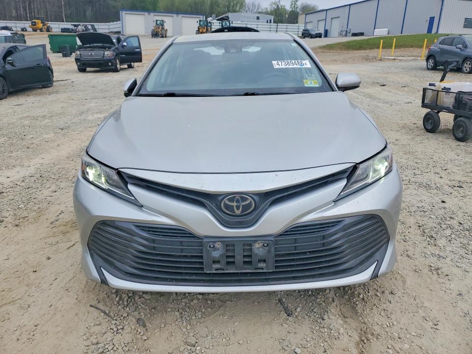 4T1B11HK6KU189570