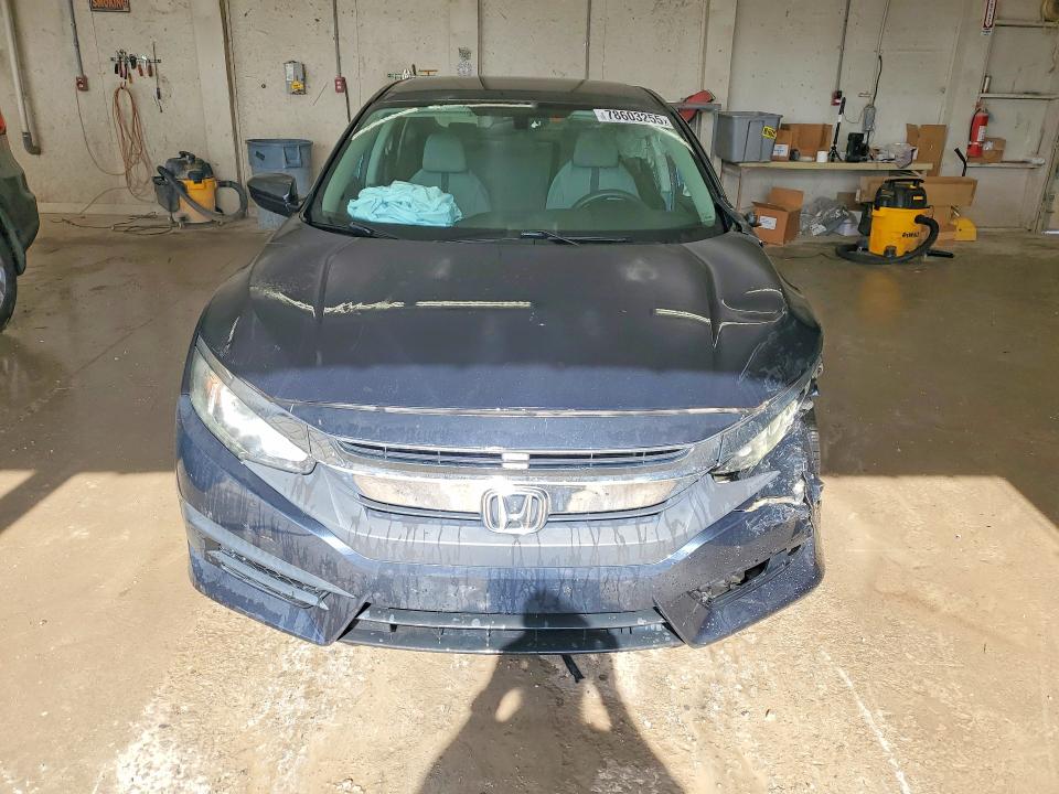 19XFC2E55JE011201