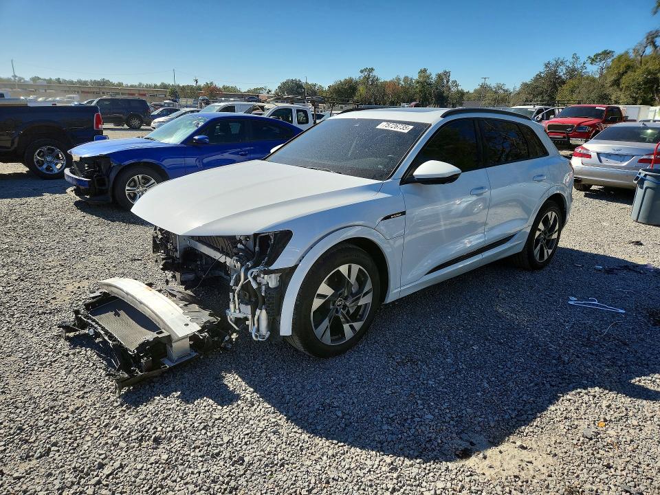 2021 AUDI E-TRON — VIN WA1AAAGE1MB012557