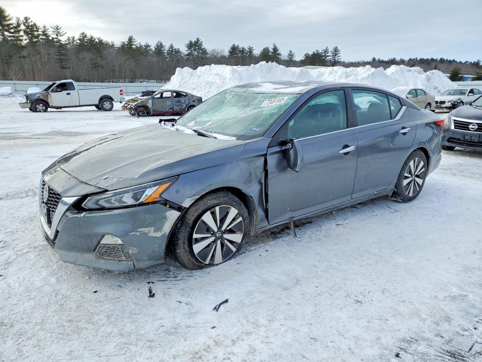1N4BL4DV4NN380893