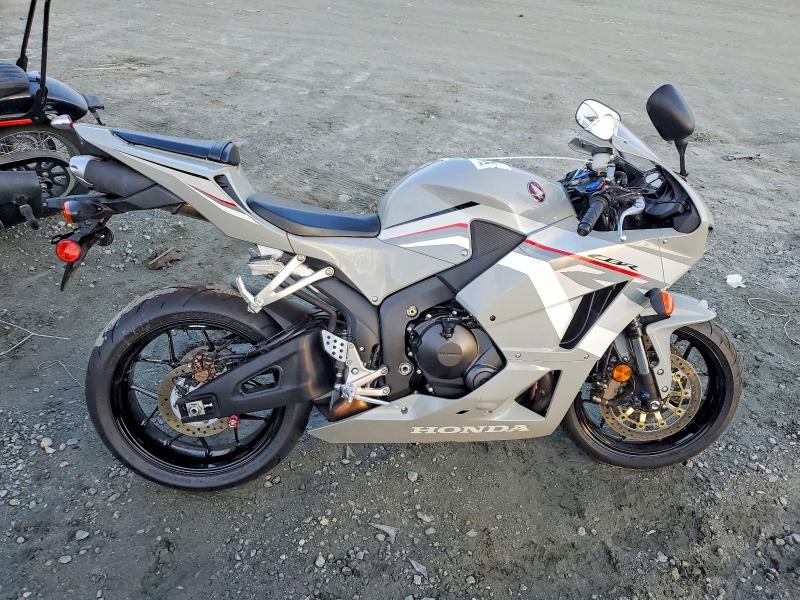 JH2PC4083TK100001