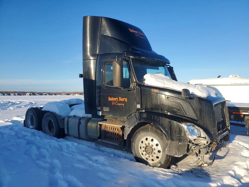 4V4NC9EG4GN935689