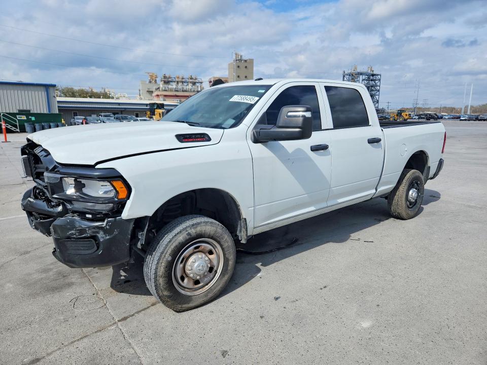 3C6UR5CJ1RG126568