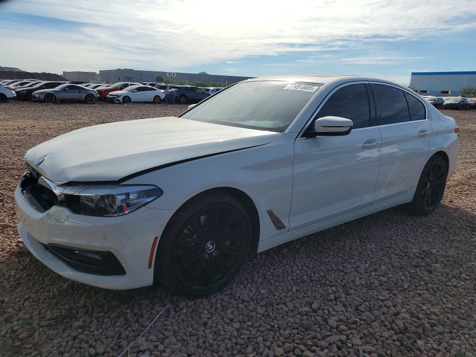 WBAJA5C30HG896708