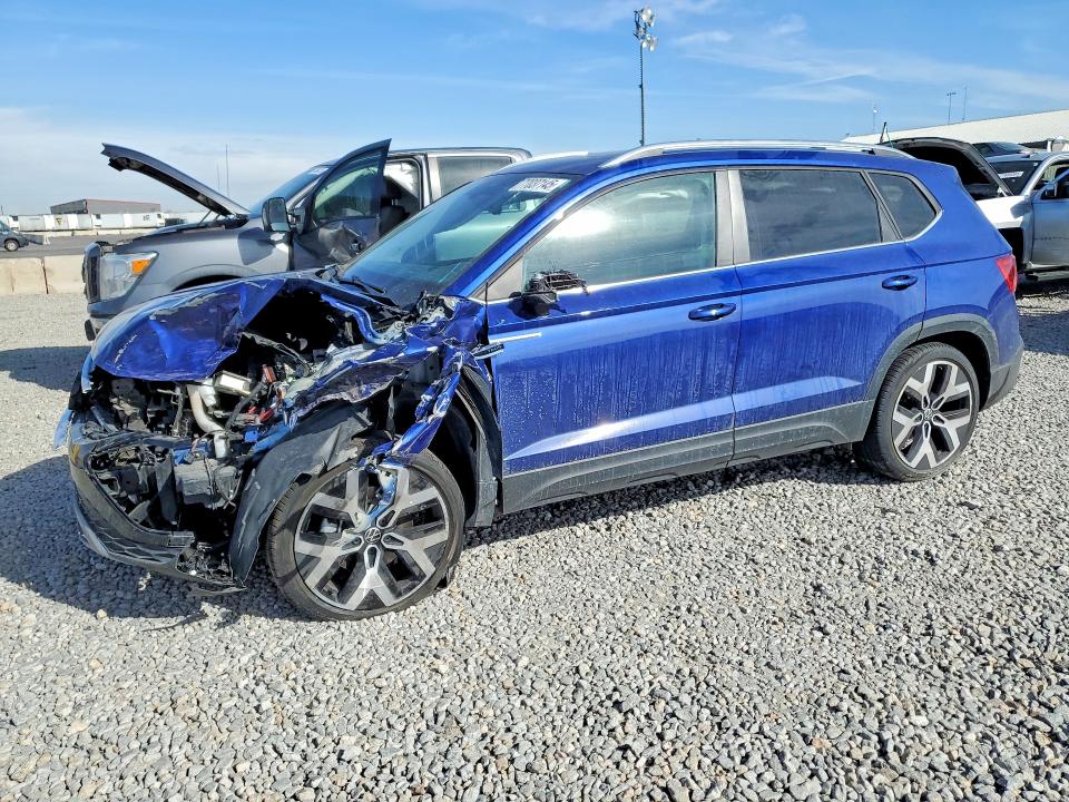 3VV2X7B24PM331975