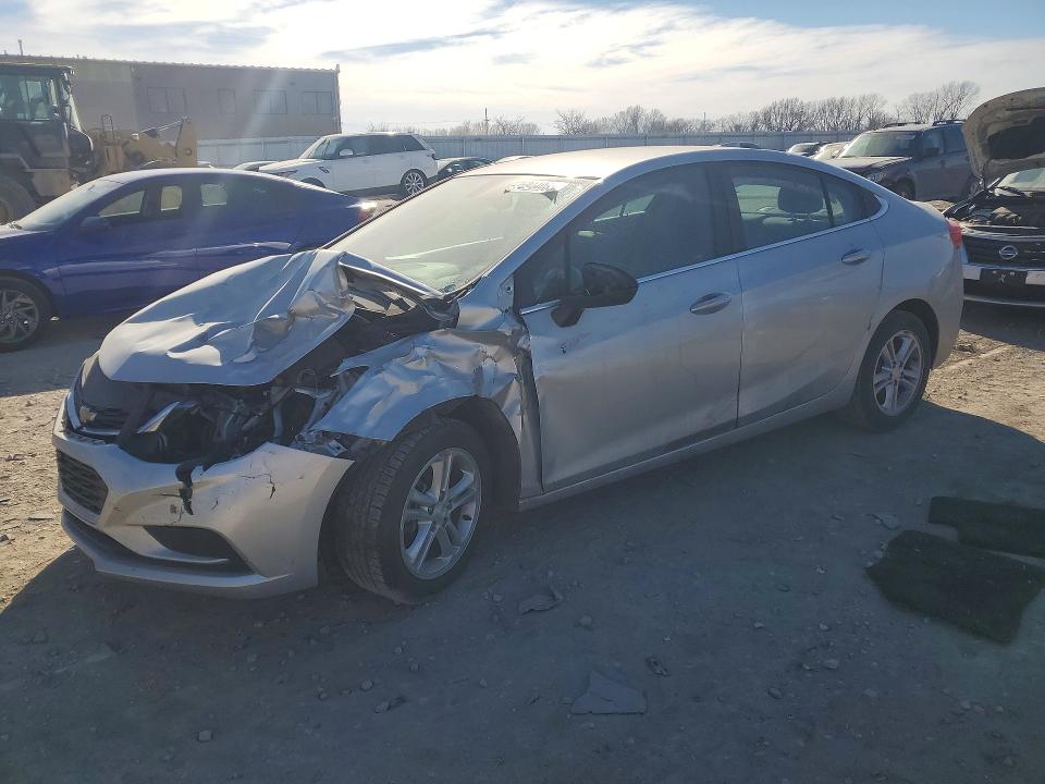 1G1BE5SMXJ7207035