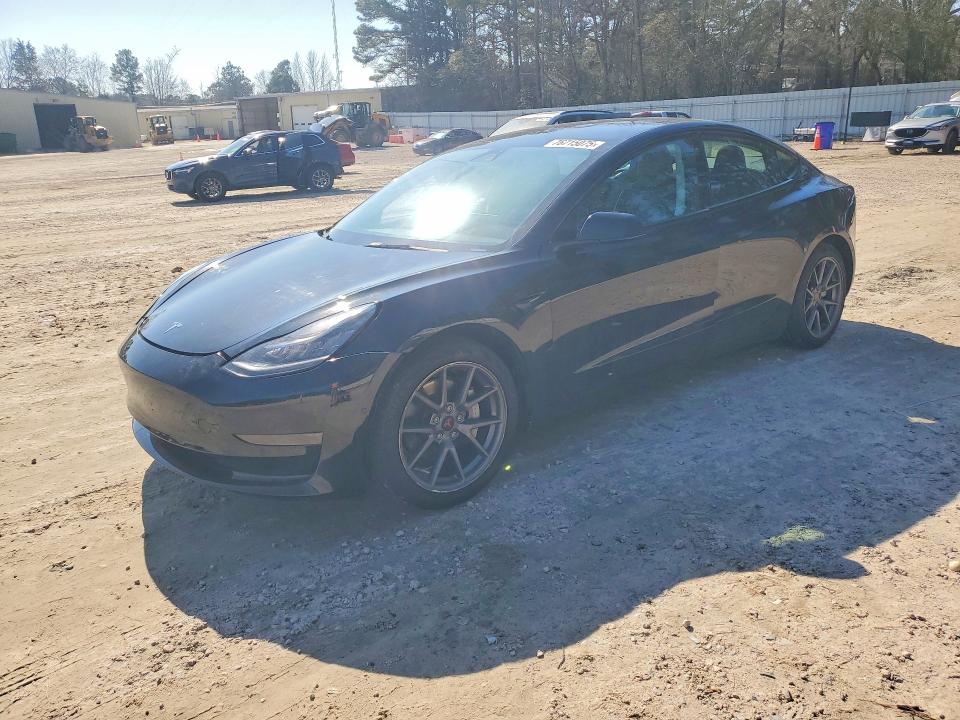 5YJ3E1EA0MF085984