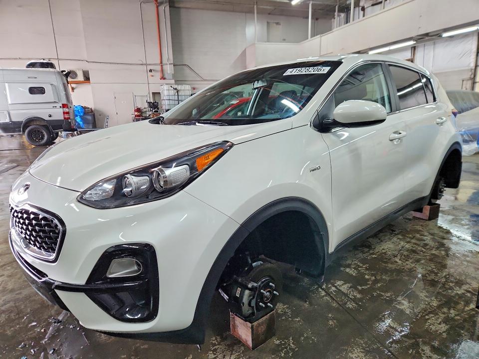 KNDPMCAC8N7995963