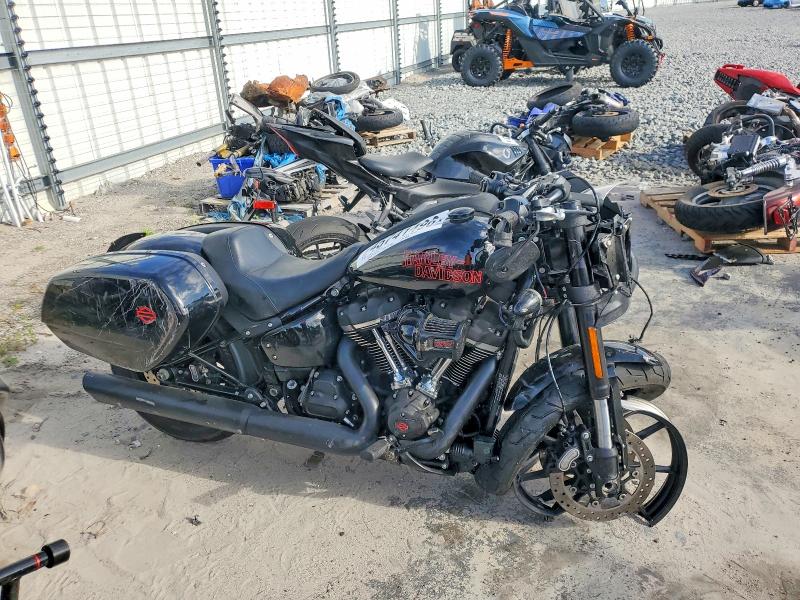1HD1YXA1XSB040492