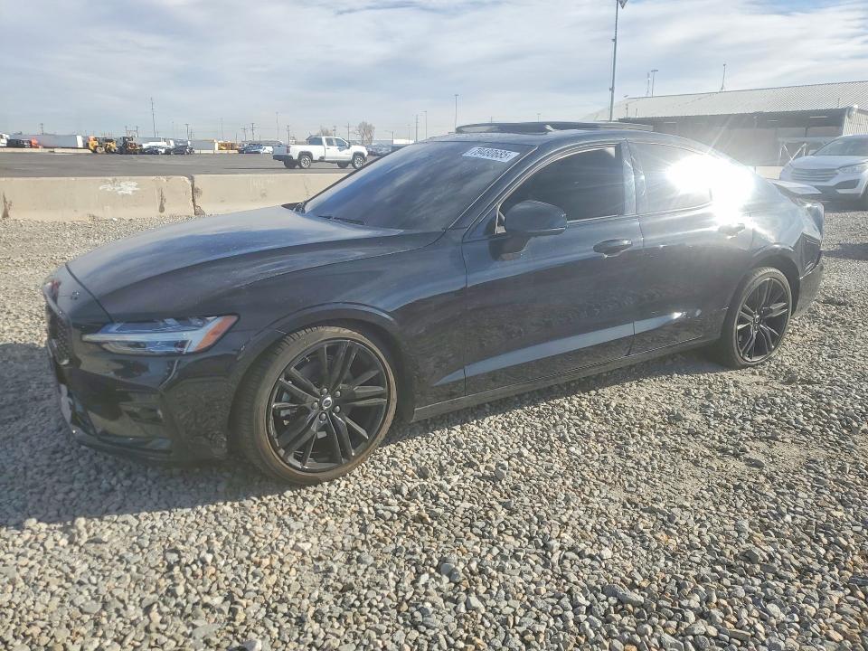 7JRL12TH8RG315643