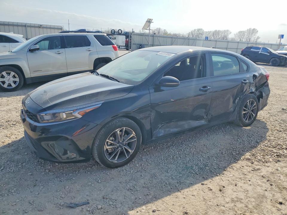 3KPF24ADXPE672940