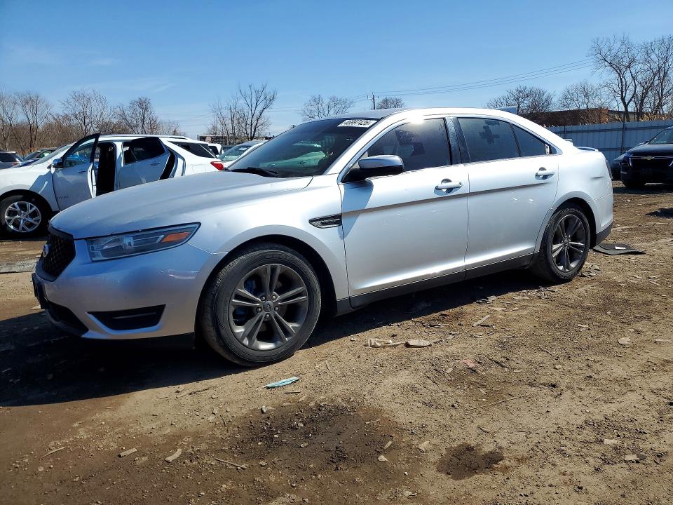 1FAHP2H85JG117401