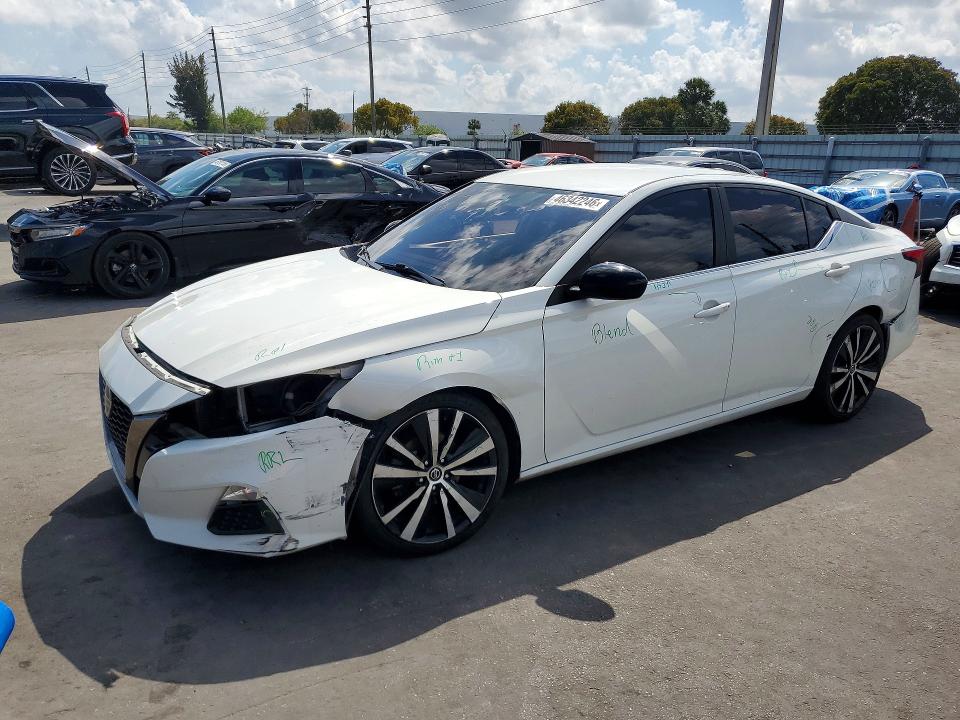 1N4BL4CV1LC189300