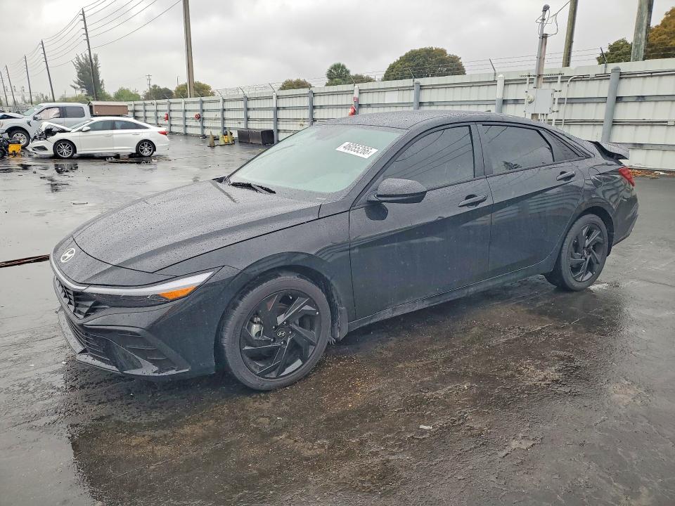 KMHLM4DG5TU129330
