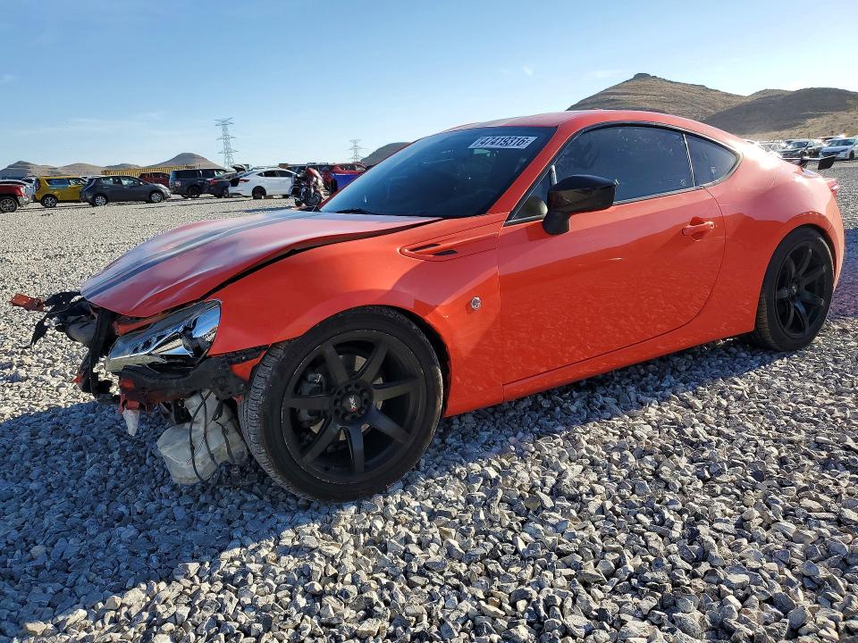 JF1ZNAA19H8707798