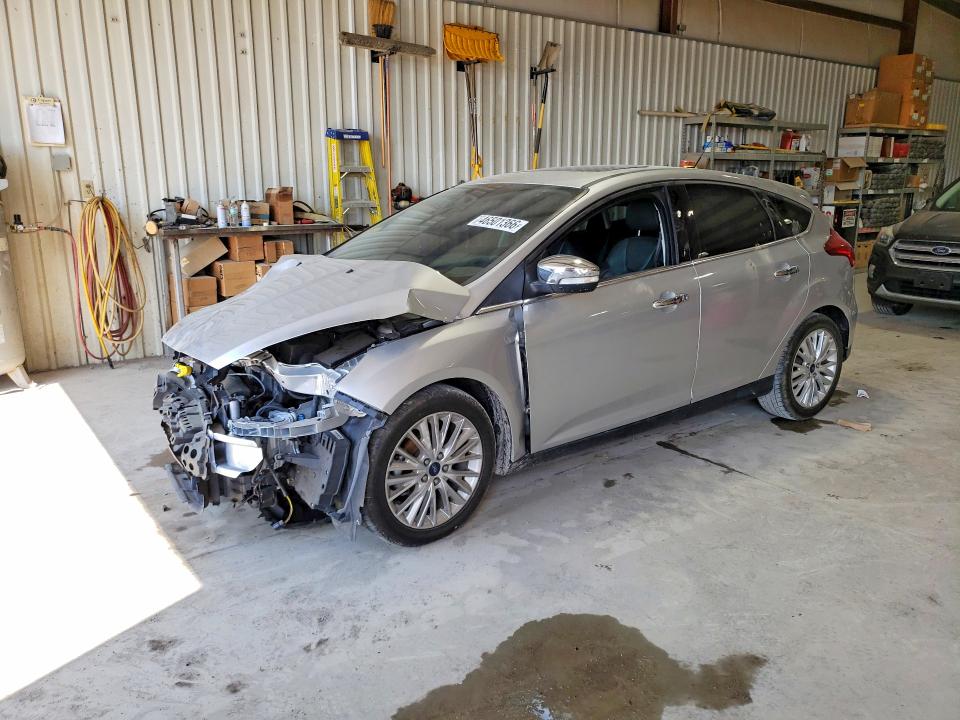 1FADP3N26JL285141
