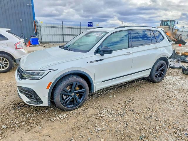 3VV8B7AX7RM230034