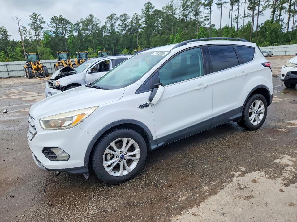 1FMCU0GD5JUA83182