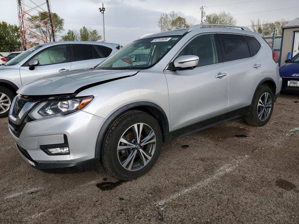 JN8AT2MVXKW383009
