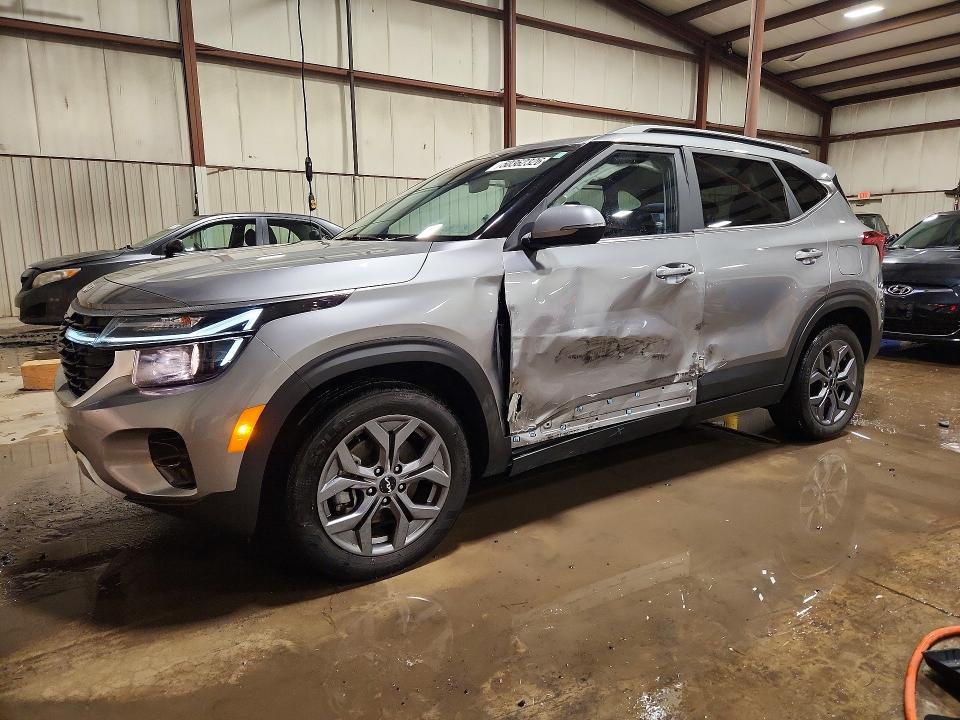 KNDEUCAA4R7575208