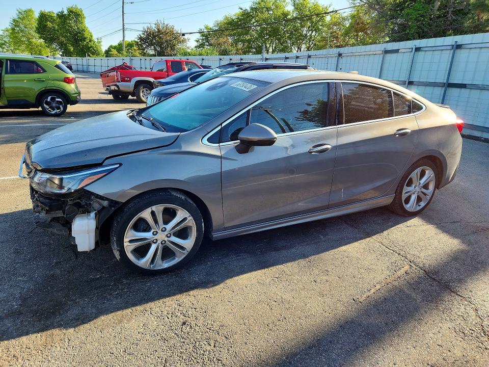 1G1BF5SM8H7195815
