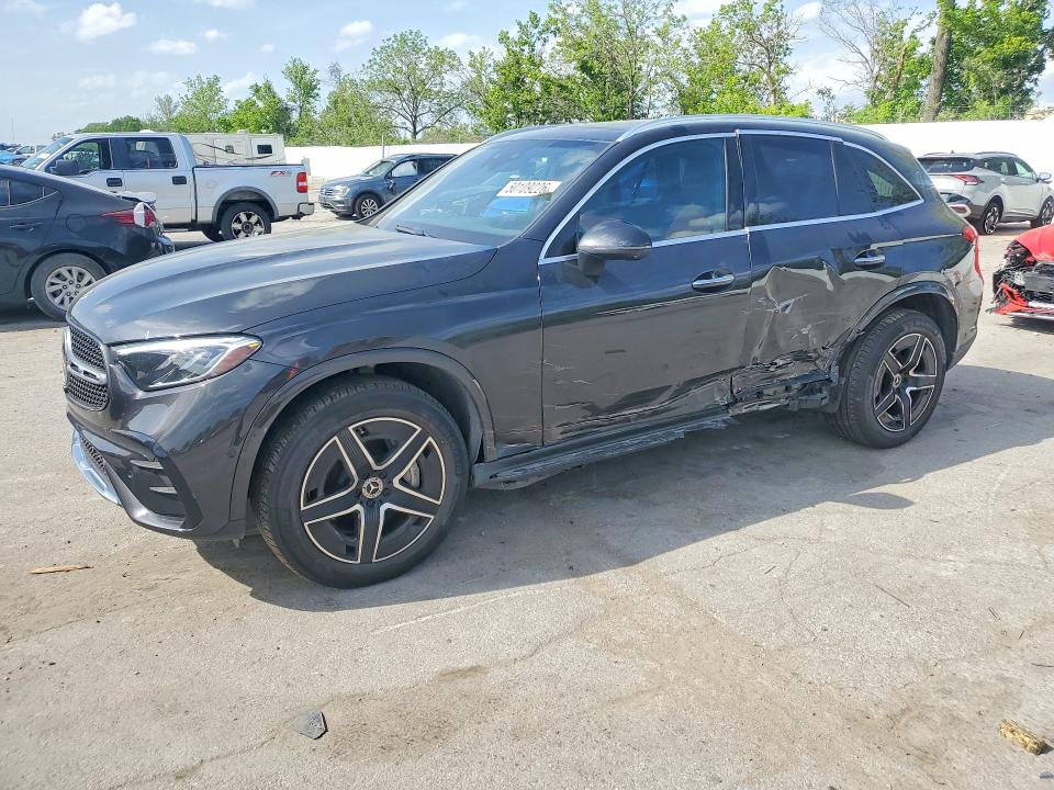 W1NKM4HB1SF272009