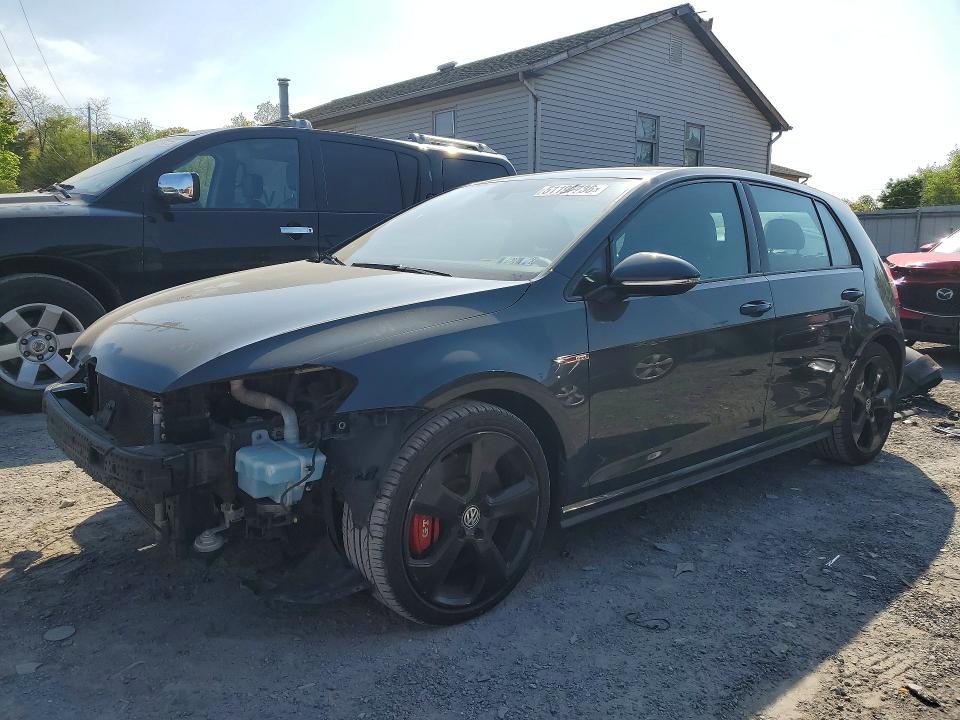 3VW547AU2HM003072