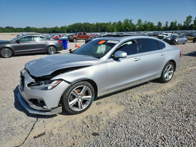 LVY982MK6JP034064