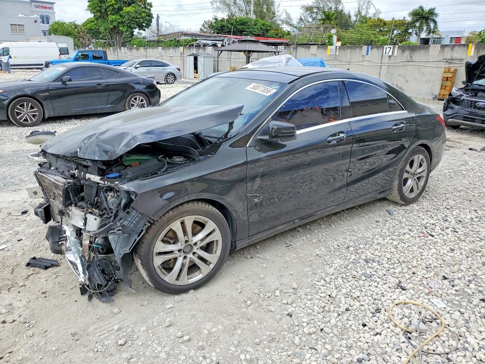 WDDSJ4EB3GN290017