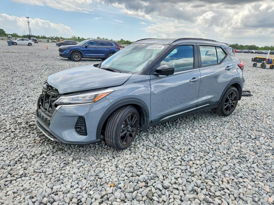 3N1CP5DV8RL528755