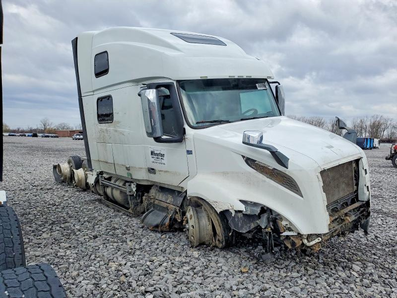 4V4NC9EH6LN243582