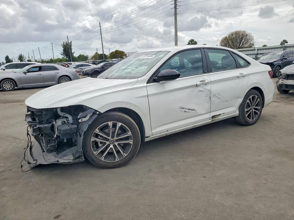 3VWBX7BU2SM009857