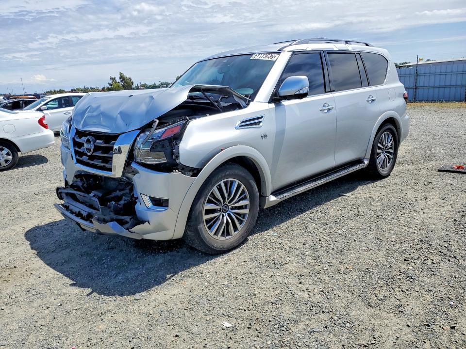 JN8AY2BA8N9390772