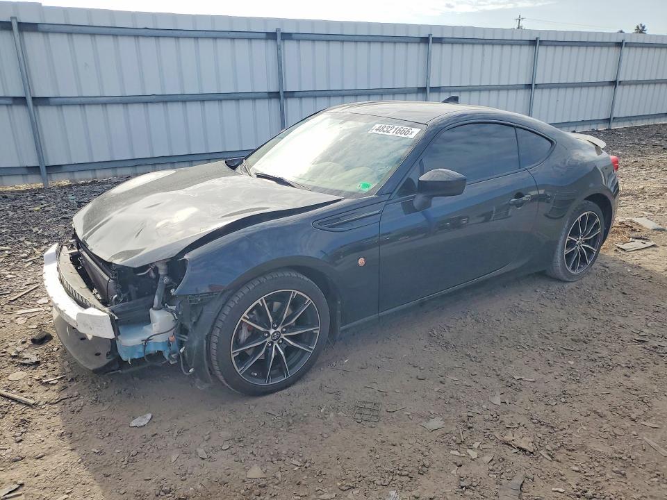 JF1ZNAA16H8703787