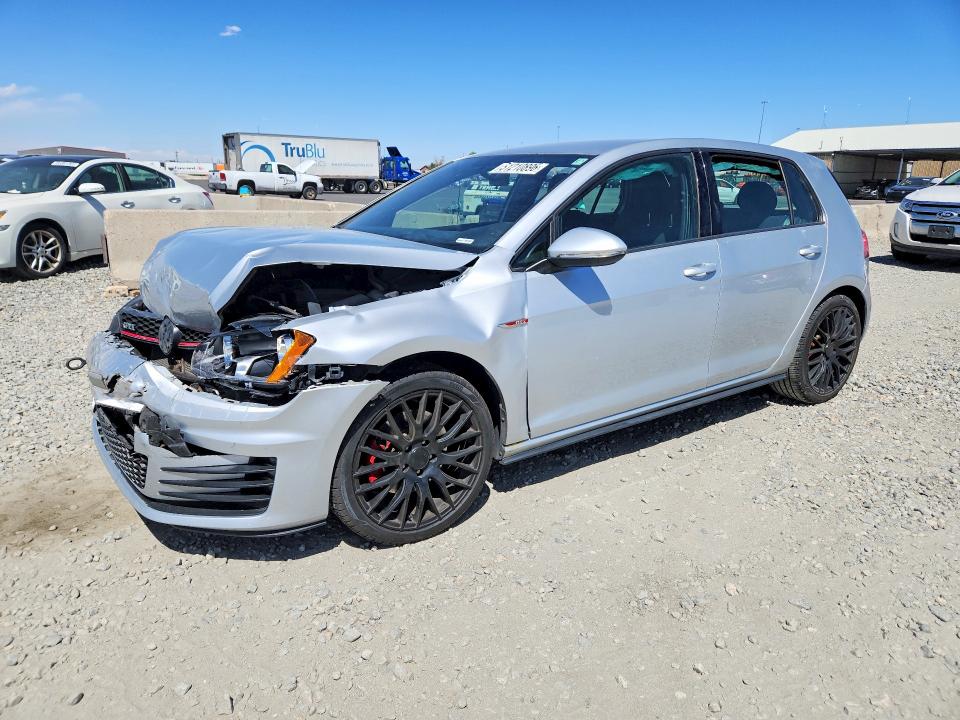 3VW5T7AU0FM076294