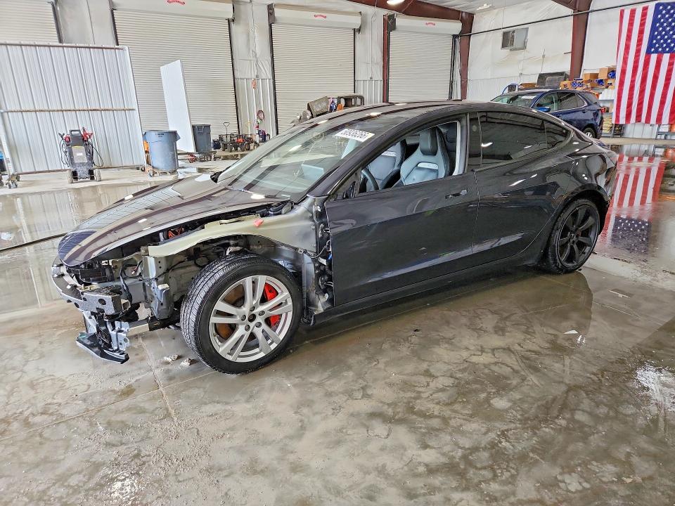 5YJ3E1ET2SF935581