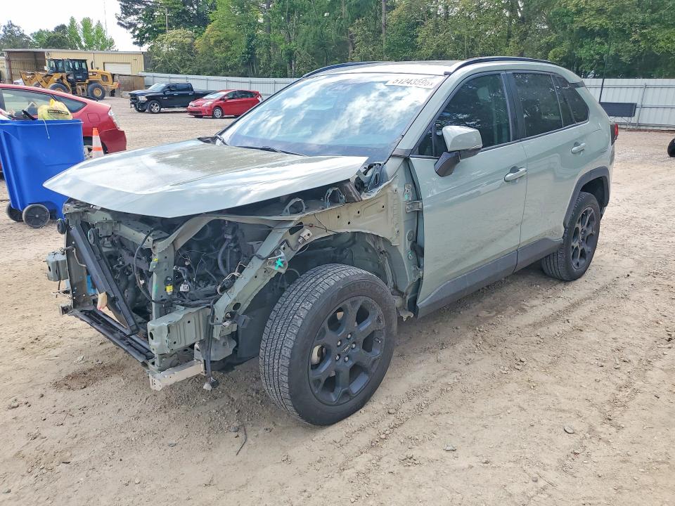 2T3W1RFVXKC002823