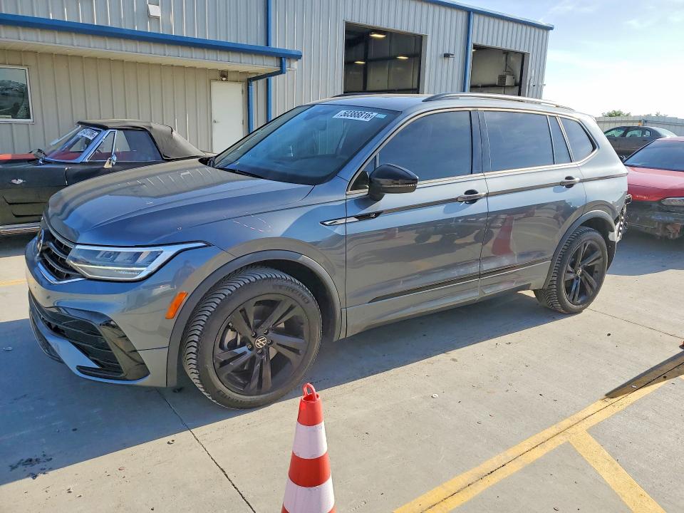 3VVCB7AX2PM093043