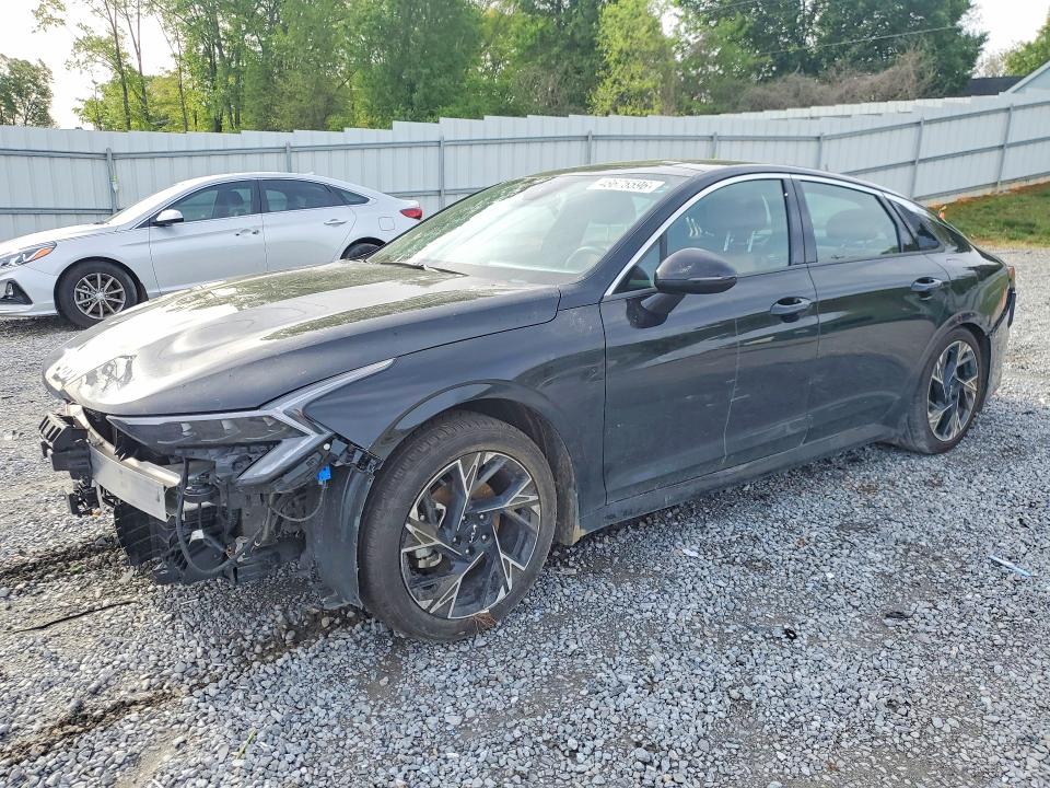 KNAG64J7XS5284045