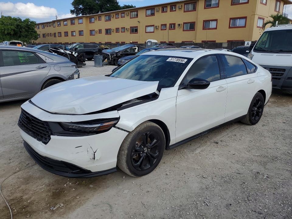 1HGCY1F45SA039705