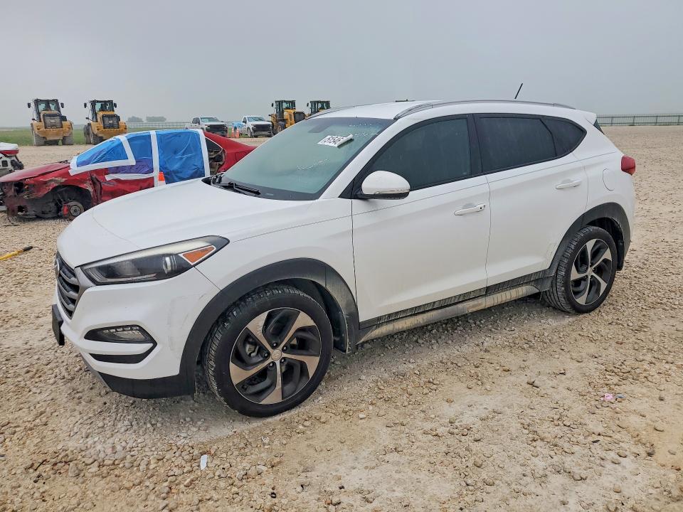 KM8J33A23HU394140