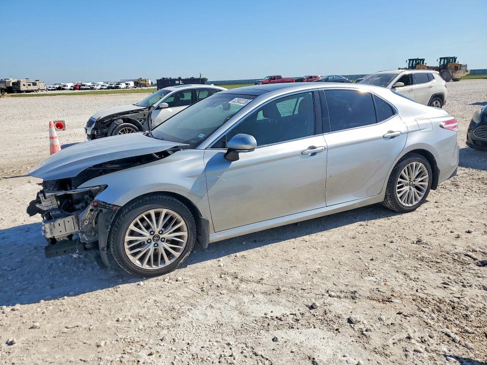 4T1BZ1HK7JU010850