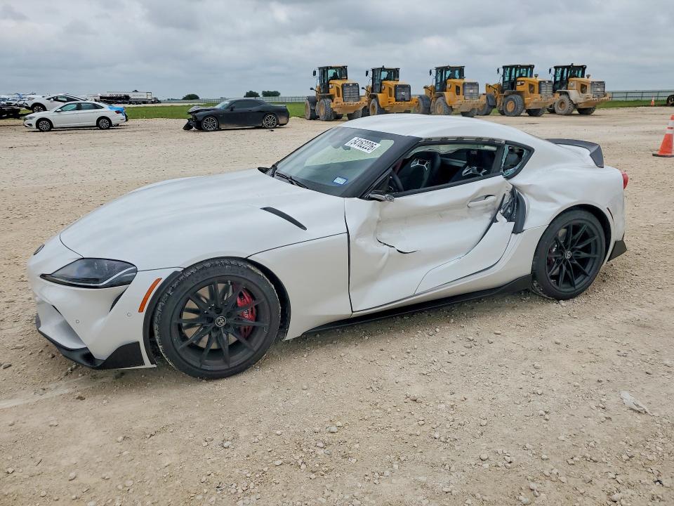 WZ1DB0G09TW074330