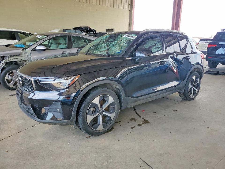 YV4L12UE2S2562806