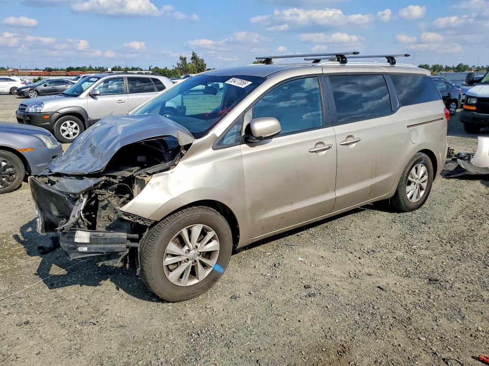 KNDMB5C16H6243723