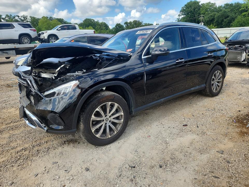 W1NKM4HB4RF108926